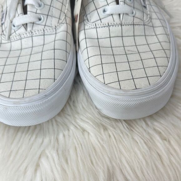 Vans White Grid Pattern Sneakers NWOT Size 11 - Picture 11 of 11